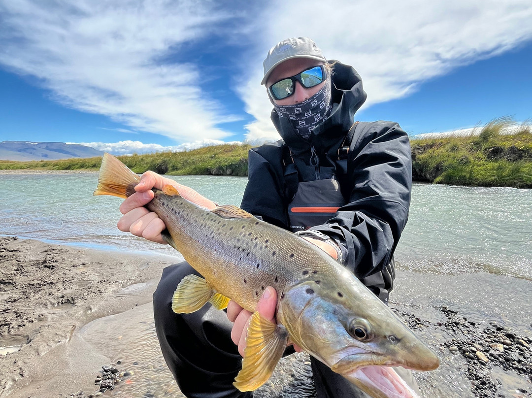 Mosquero Fly Fishing-纳塔莱斯港必去景点