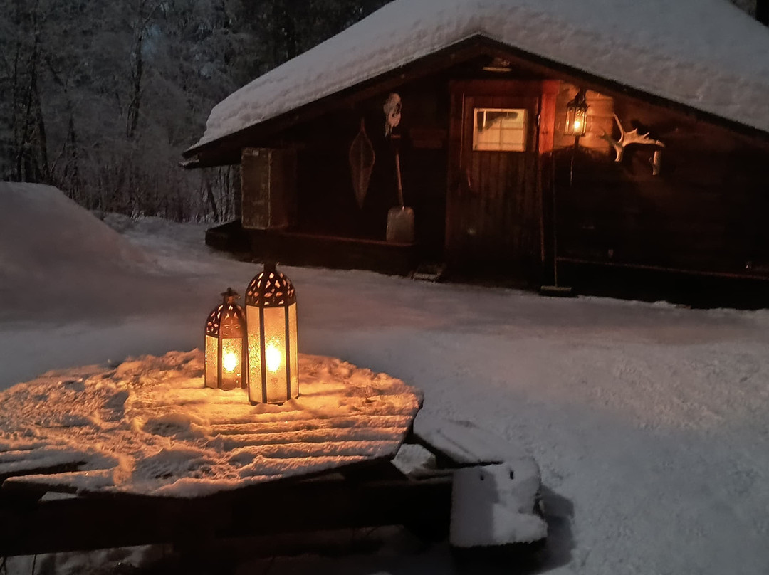 老爷爷极光团-基律纳必去景点