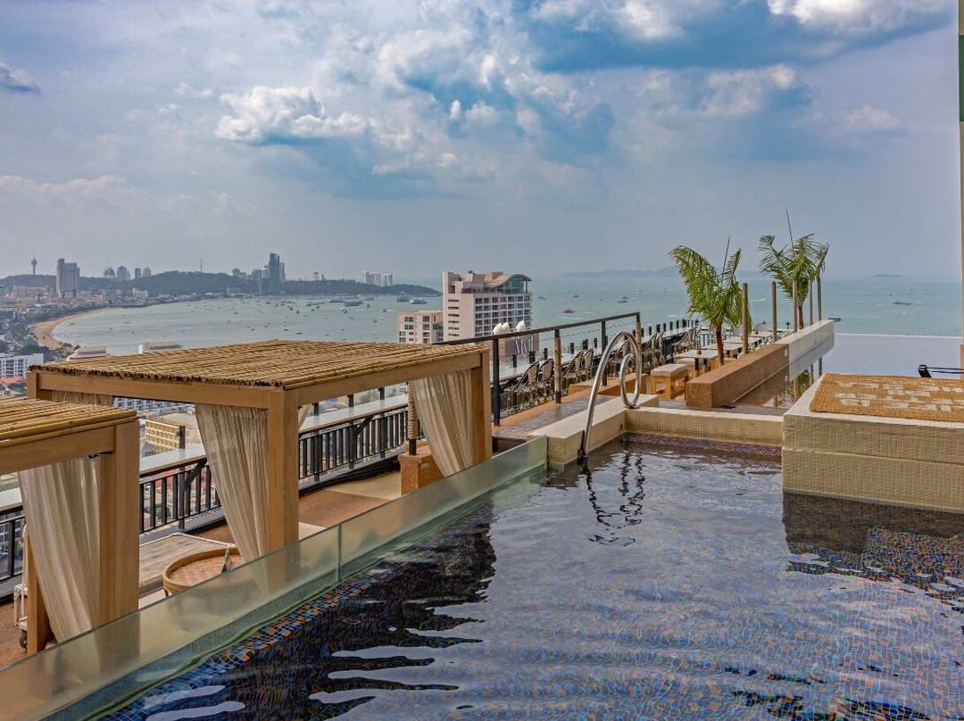 บาร์บู - ร้านอาหารและรูฟท็อปบาร์ พัทยา