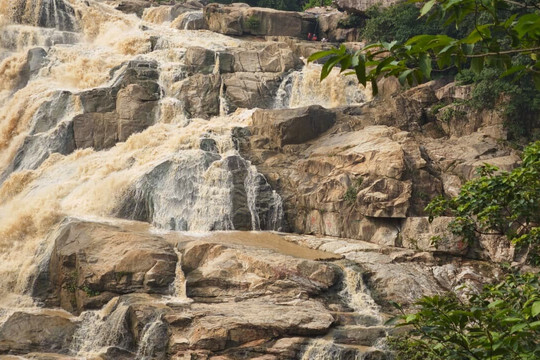 Dassam Falls-兰契必去景点