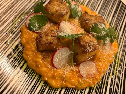 Sambora Kinigi主图