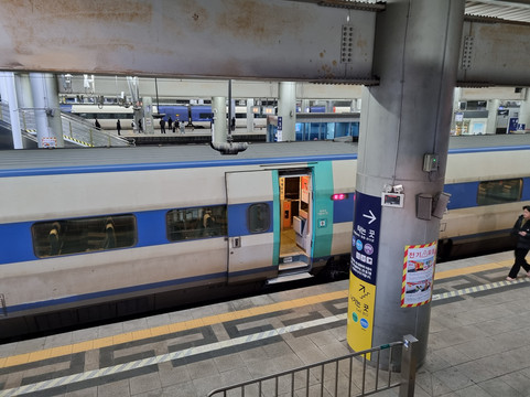KTX (Korea Train Express)-首尔必去景点