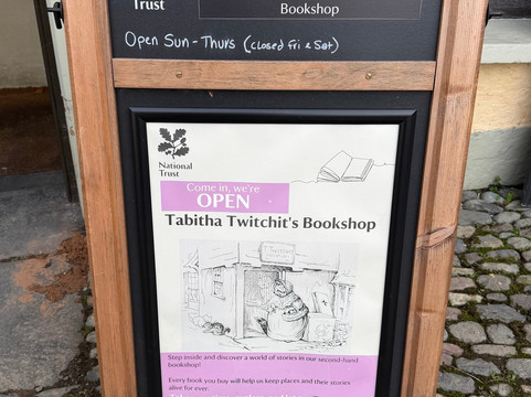 Tabitha Twitchit's Bookshop-Hawkshead必去景点
