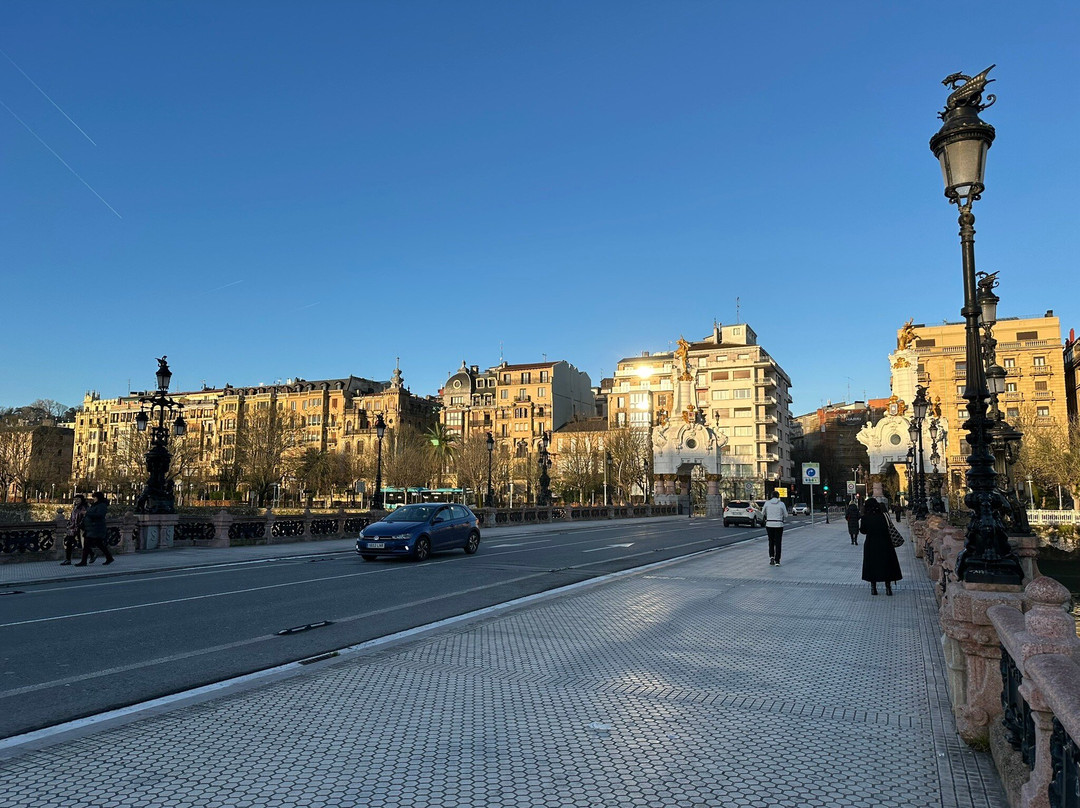 Maria Kristina Zubia-圣塞瓦斯蒂安必去景点