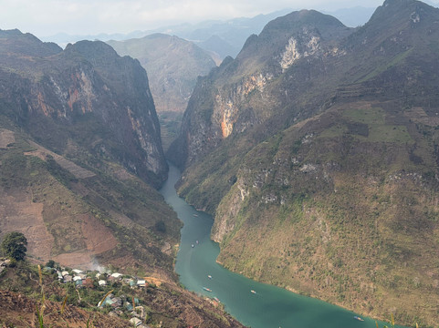 Hobby Loop-Ha Giang必去景点