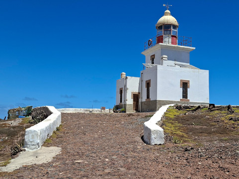 Morro Negro Lighthouse-Fundo das Figueiras必去景点