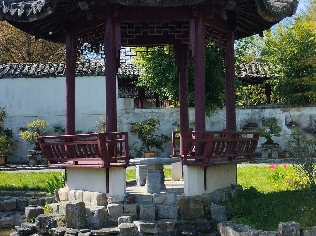 Jardin Yili-Saint-Remy-l'Honore必去景点