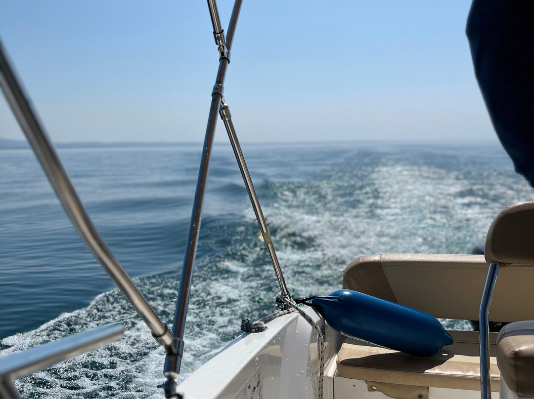 Summertime Boat Rent-拉齐塞必去景点