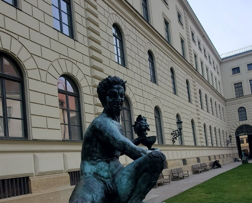 Heart of Munich Tours-慕尼黑必去景点