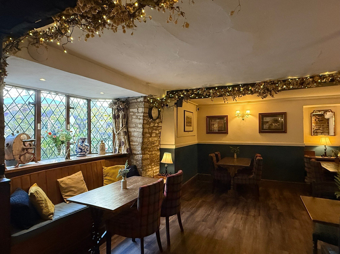 科茨沃尔德酒店住宿-Corinium Hotel & Restaurant