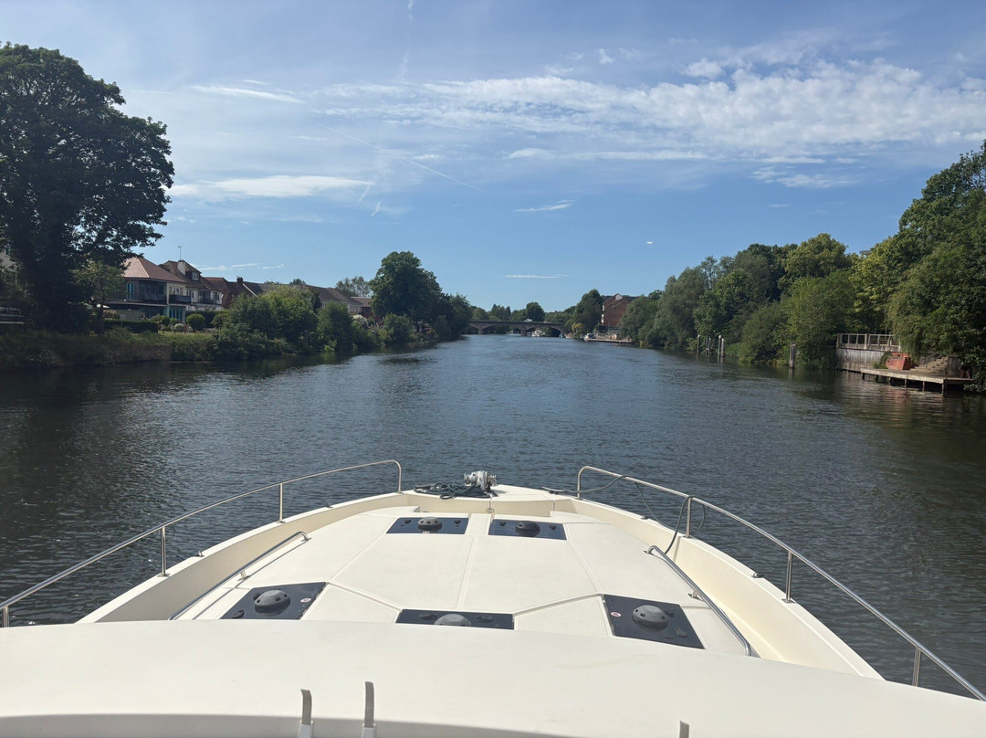 Le Boat - London (Chertsey)-彻特西必去景点