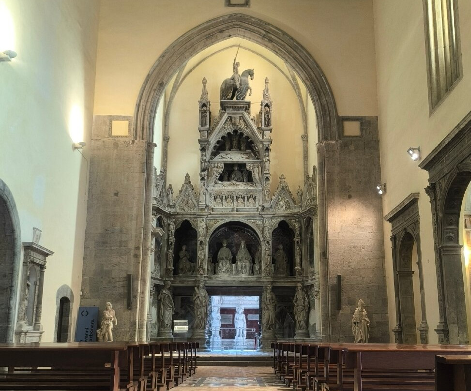 La Chiesa Di San Giovanni A Carbonara-那不勒斯必去景点