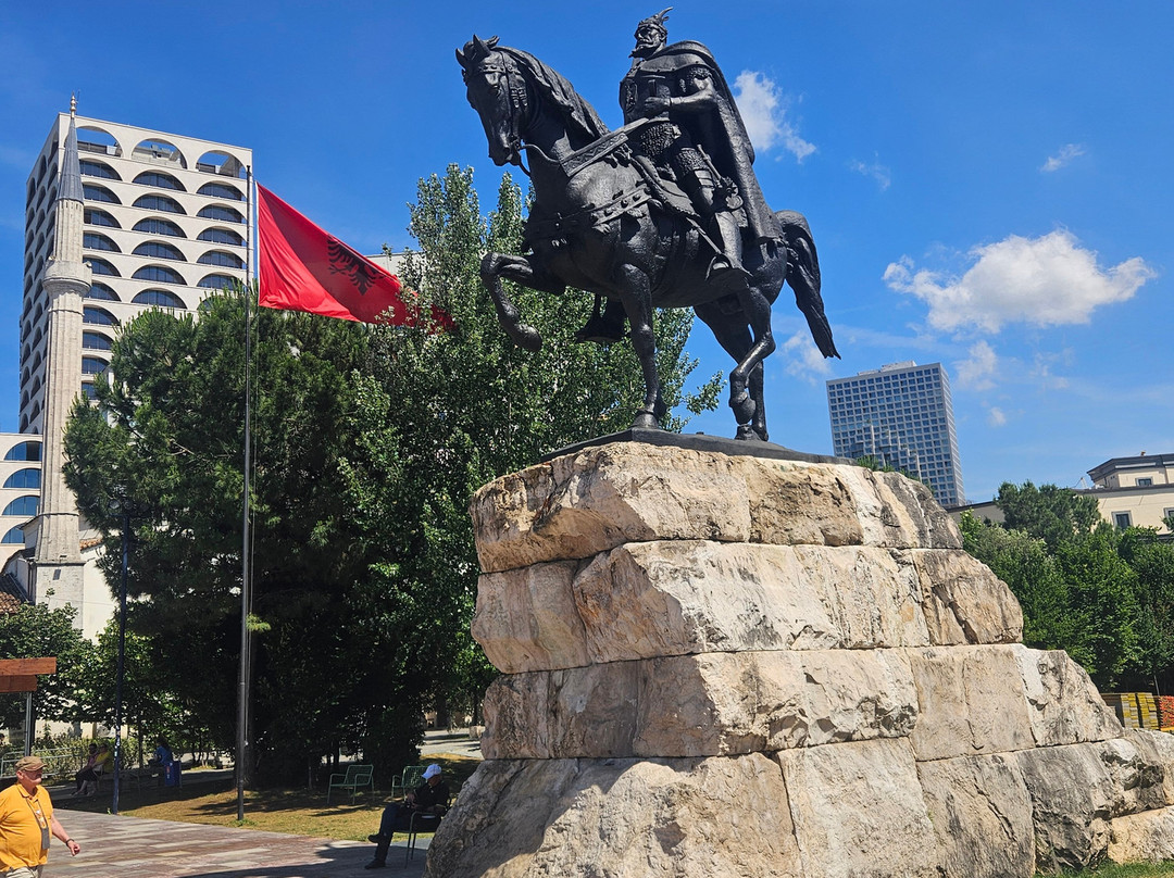 Skanderbeg Square-地拉那必去景点