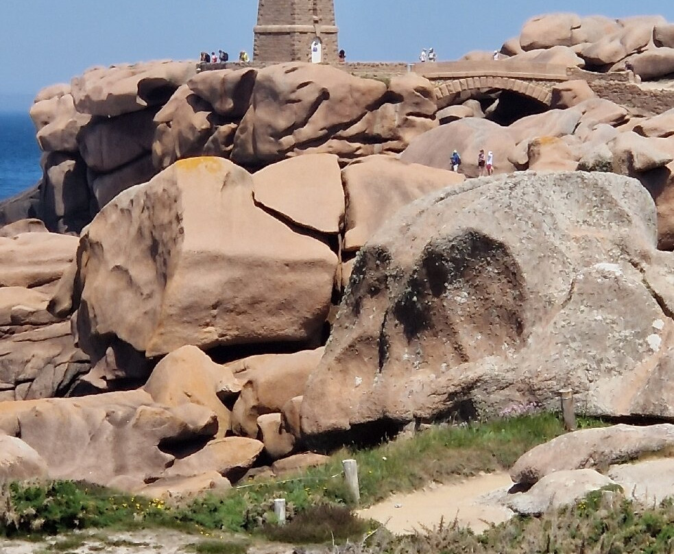 Ploumanac'h LIghthouse-Ploumanac'h必去景点