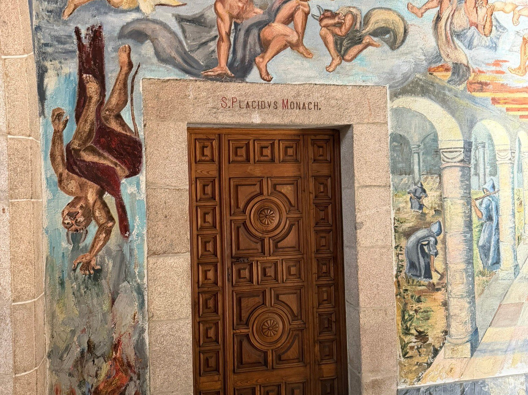Monasterio de San Julian de Samos-Samos必去景点