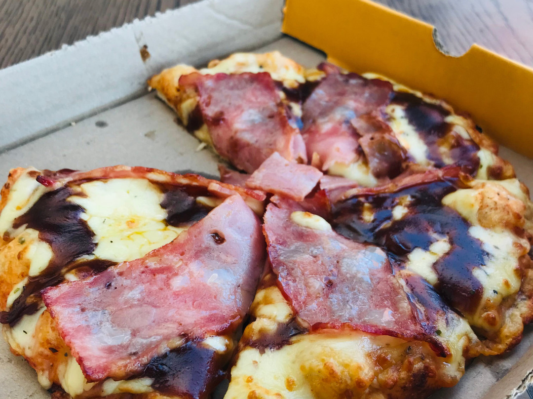 Debonairs Pizza