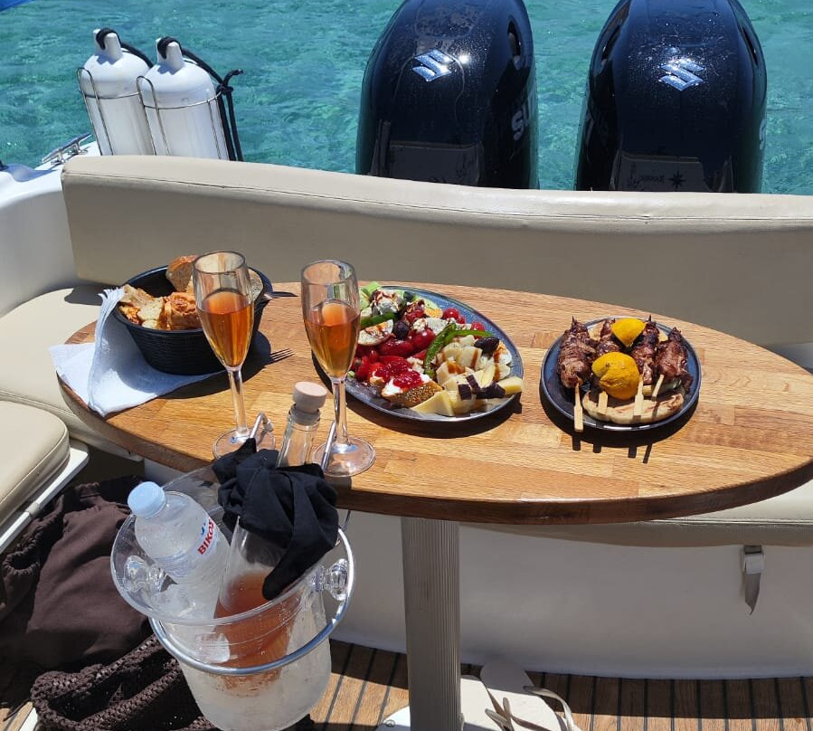 Paros boat Cruises-Pounta必去景点