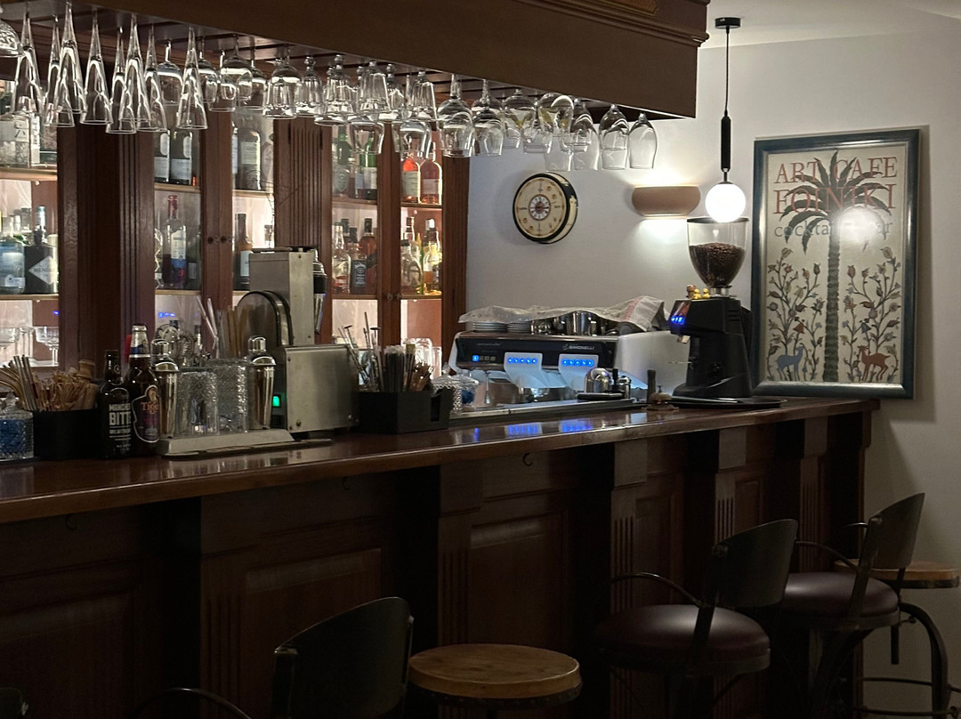 Foiniki Cocktail Bar-Chora必去景点