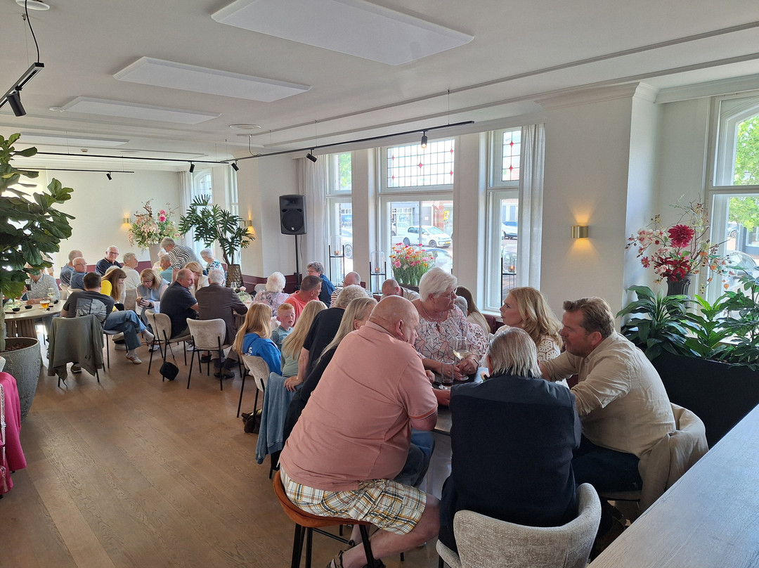 Amicitia & Grand Café Roos