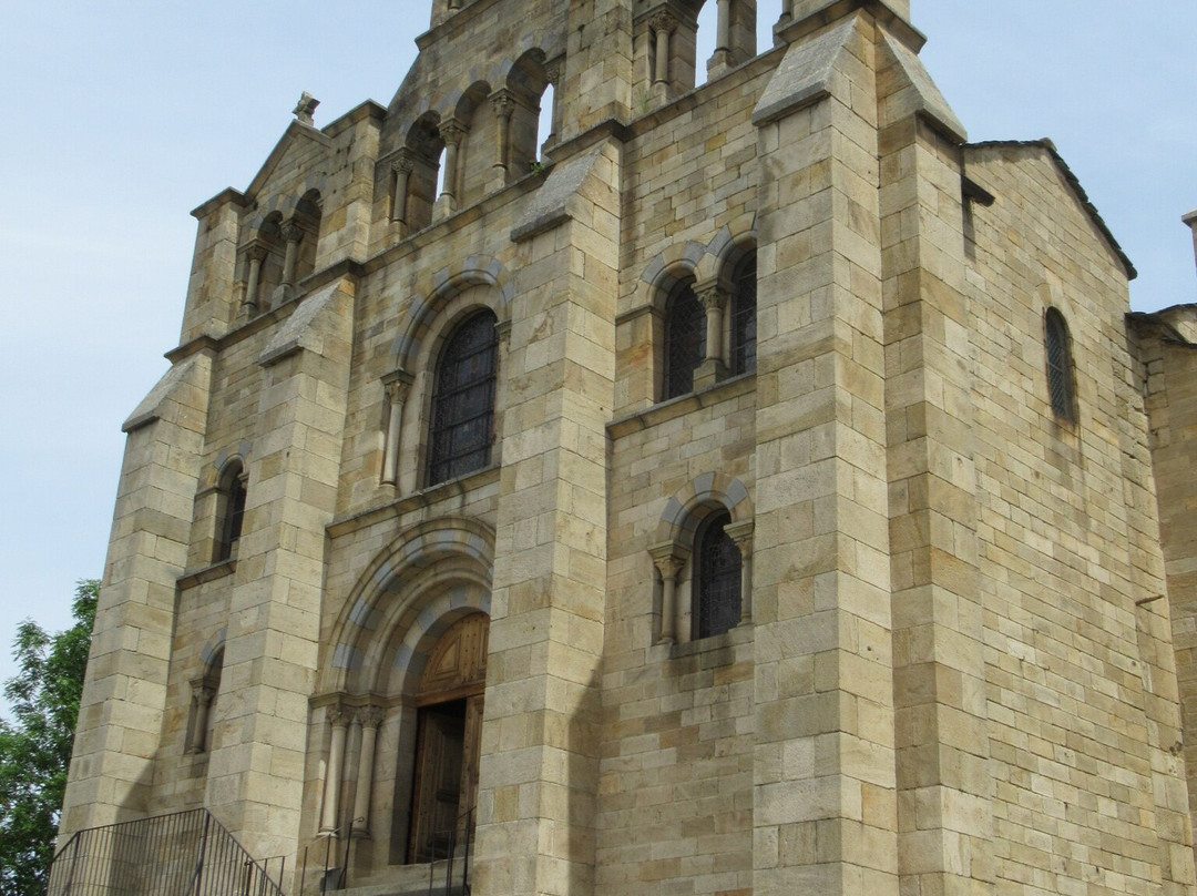 Eglise Saint-Julien-Saint-Julien-Chapteuil必去景点