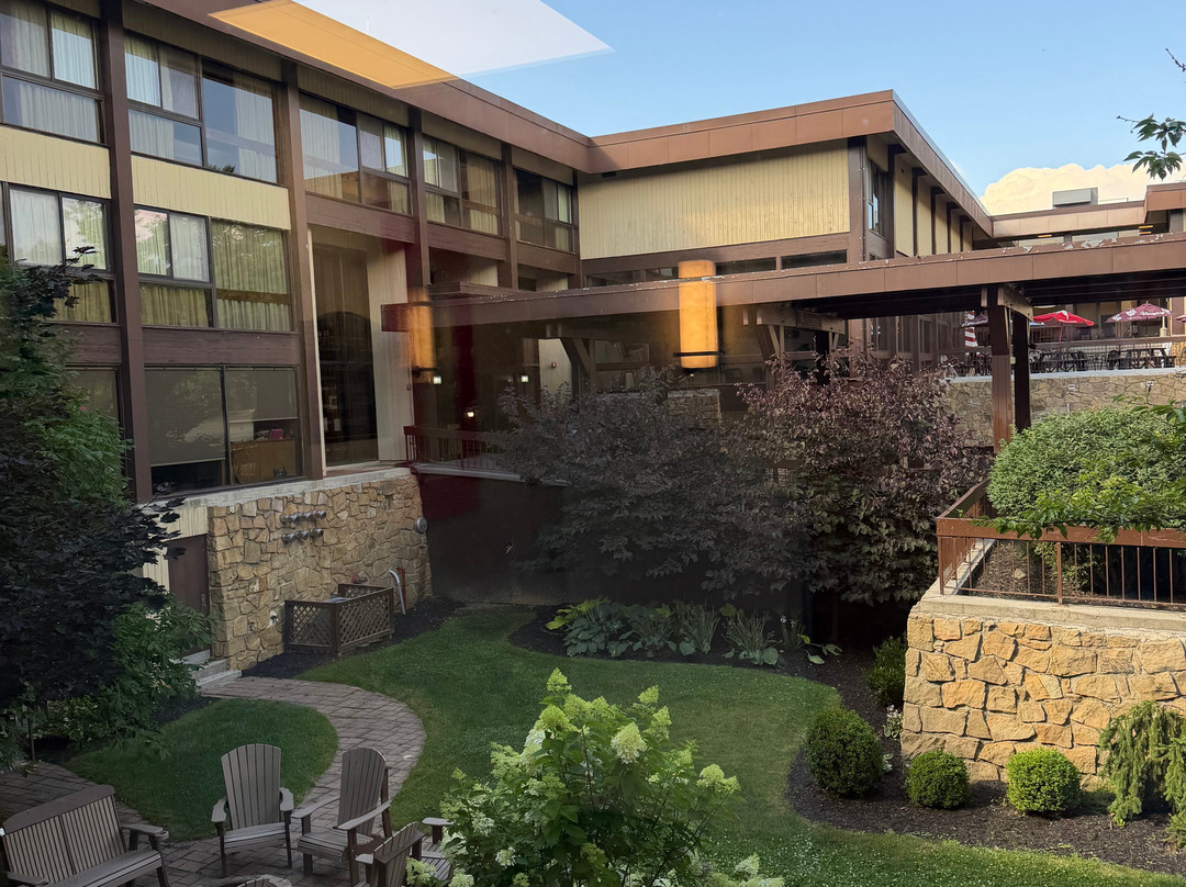 Pipestem Resort State Park主图