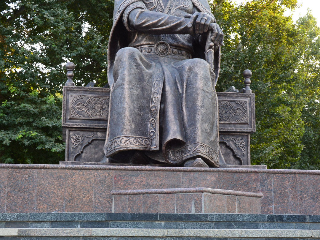 Statue of Amir Temur-撒马尔罕必去景点