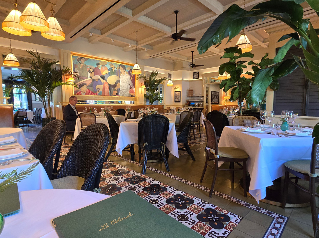 Le Colonial - Lake Forest