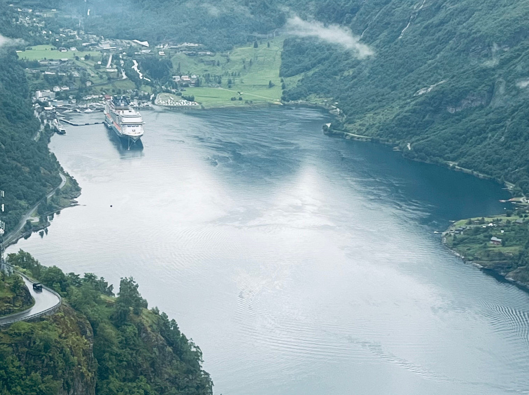 Ornevegen - Ornesvingen-盖伦格峡湾必去景点