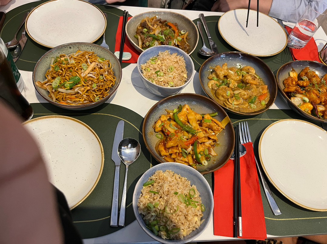 Fire & Wok Chinese Restaurant