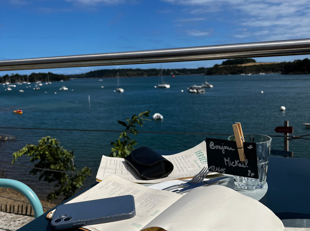 Hostellerie de Jouvente - Le Jersey Lillie主图
