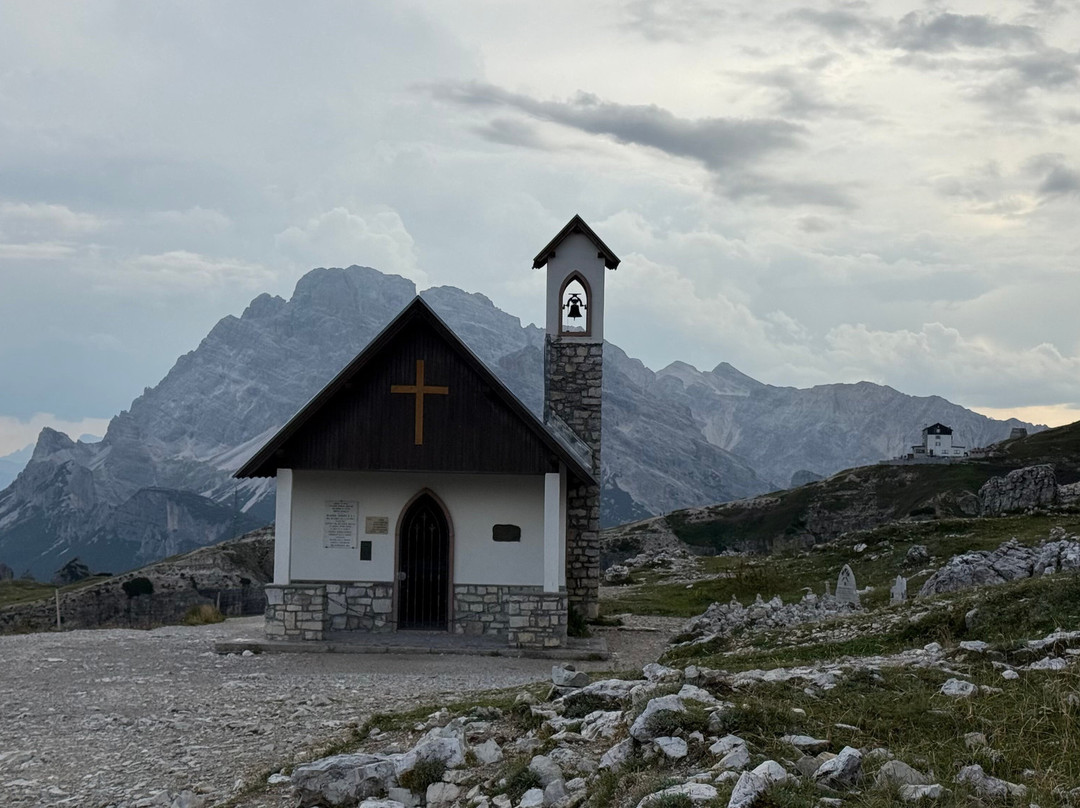 Cappella Degli Alpini-Sella Nevea必去景点
