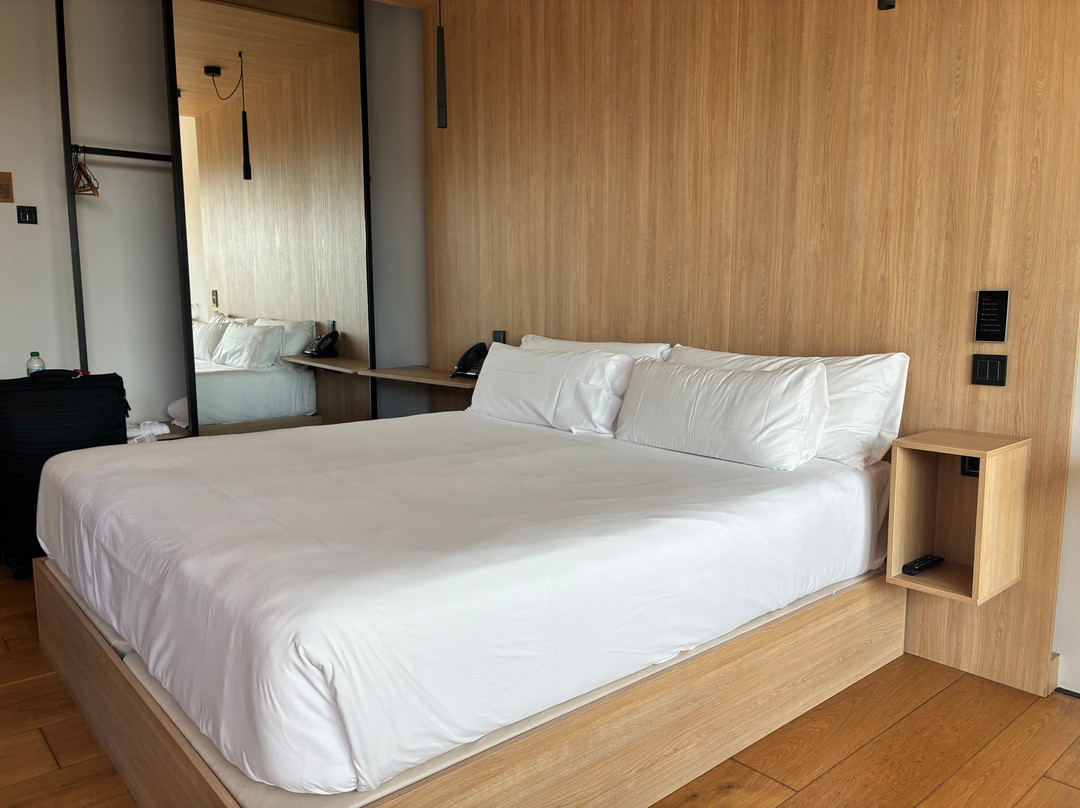Atmos Hotel Boutique主图