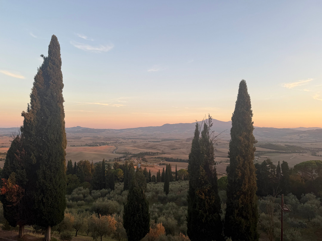 Girosole Italy Walking Tours-Abbadia San Salvatore必去景点