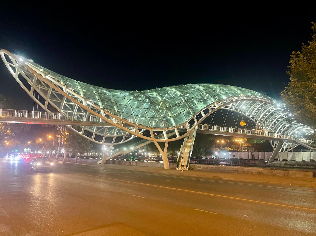 The Bridge of Peace-第比利斯必去景点