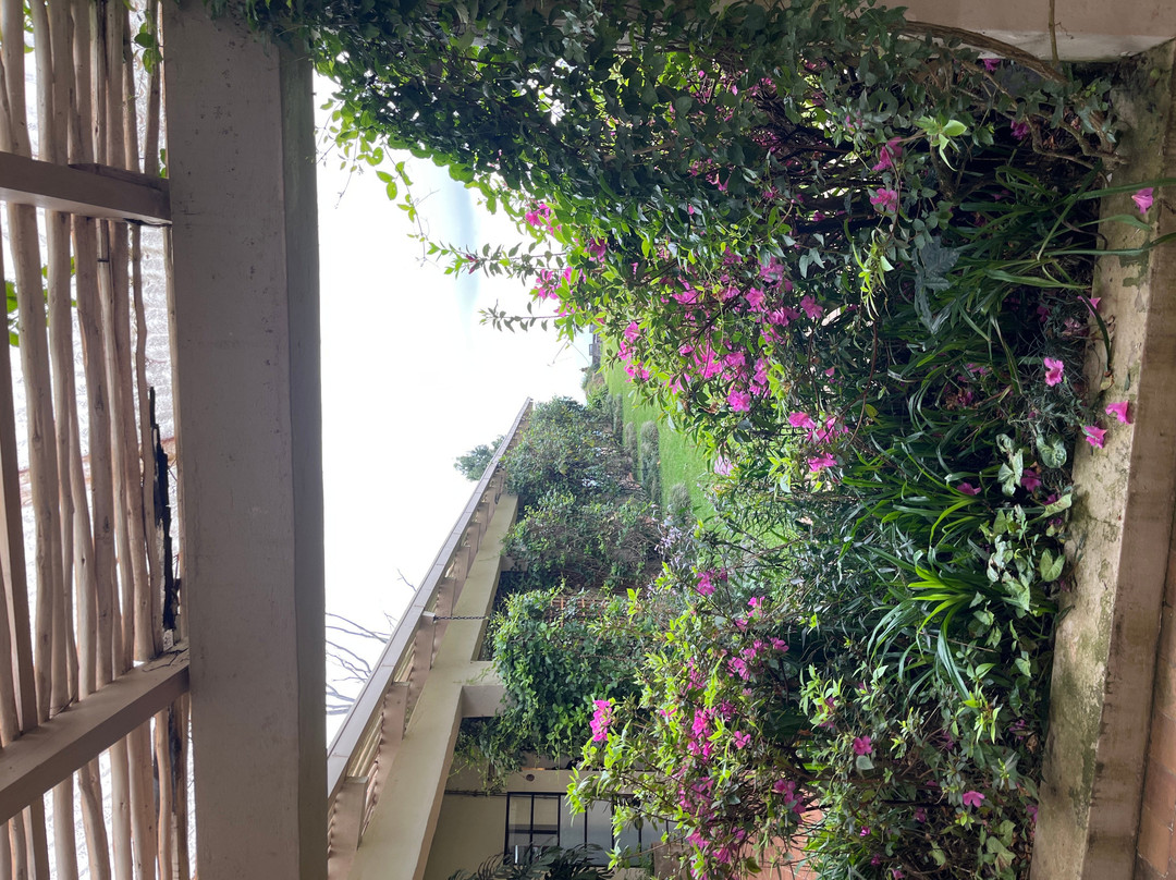 瓦登王花园庄园酒店主图