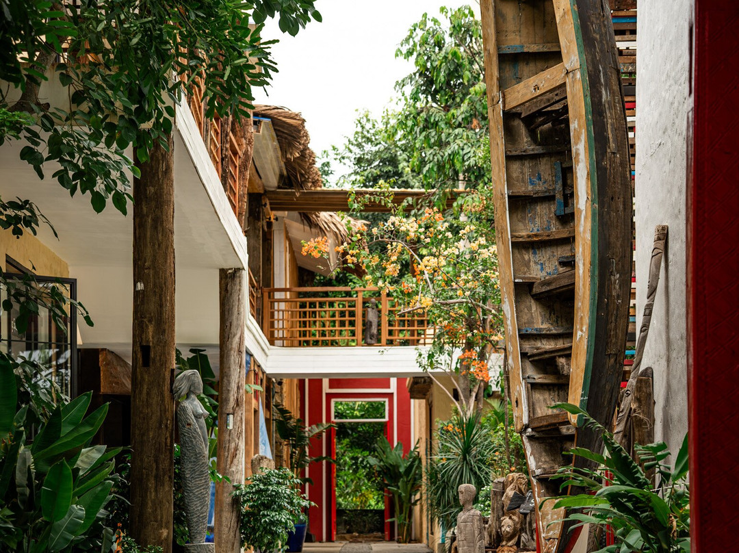 Lang Cui Lu - Driftwood Village-Cam Ha必去景点