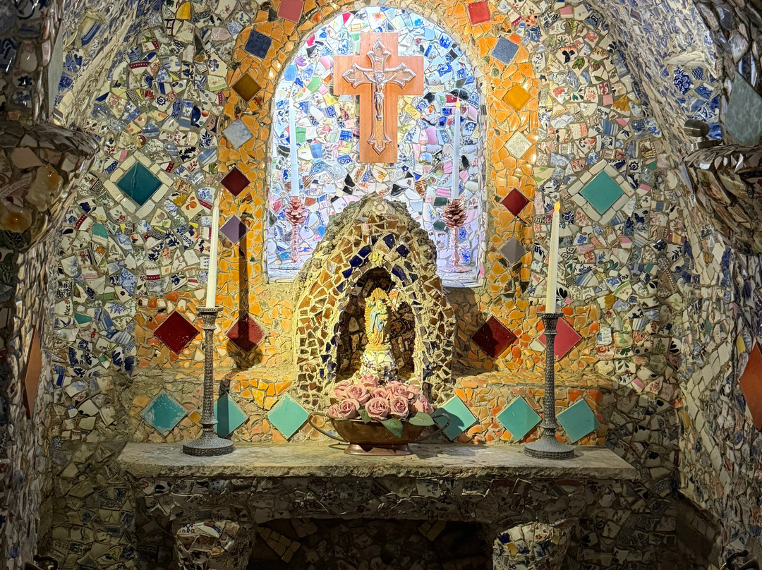 The Little Chapel-Les Vauxbelets必去景点