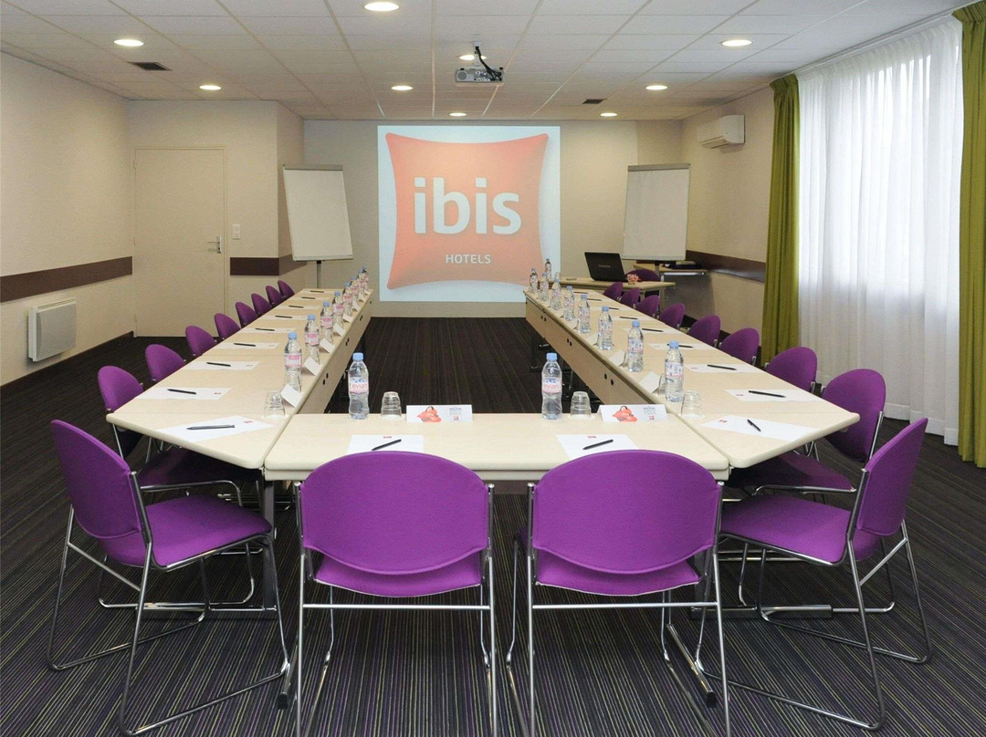 Fontaine-la-Guyon酒店住宿-Ibis Chartres Ouest Luce