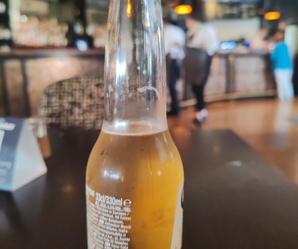 河滨公园酒店主图