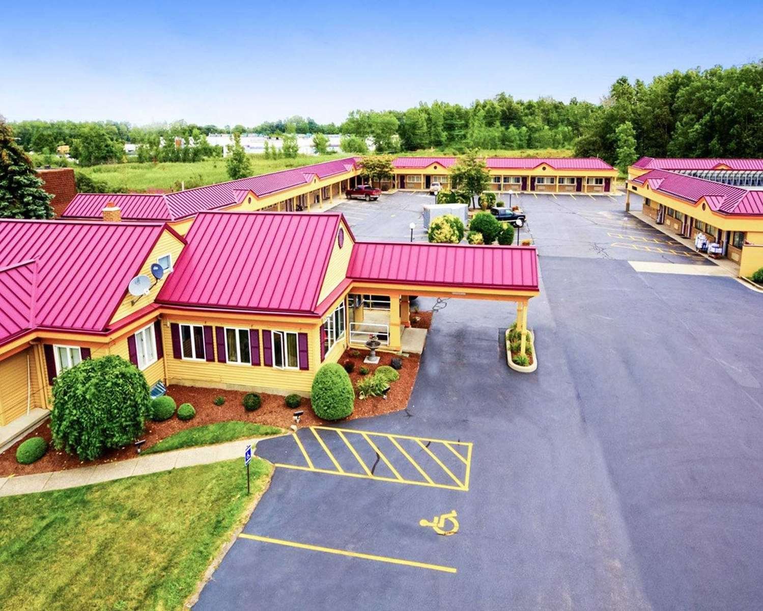 Amherst Inn & Suites-官方