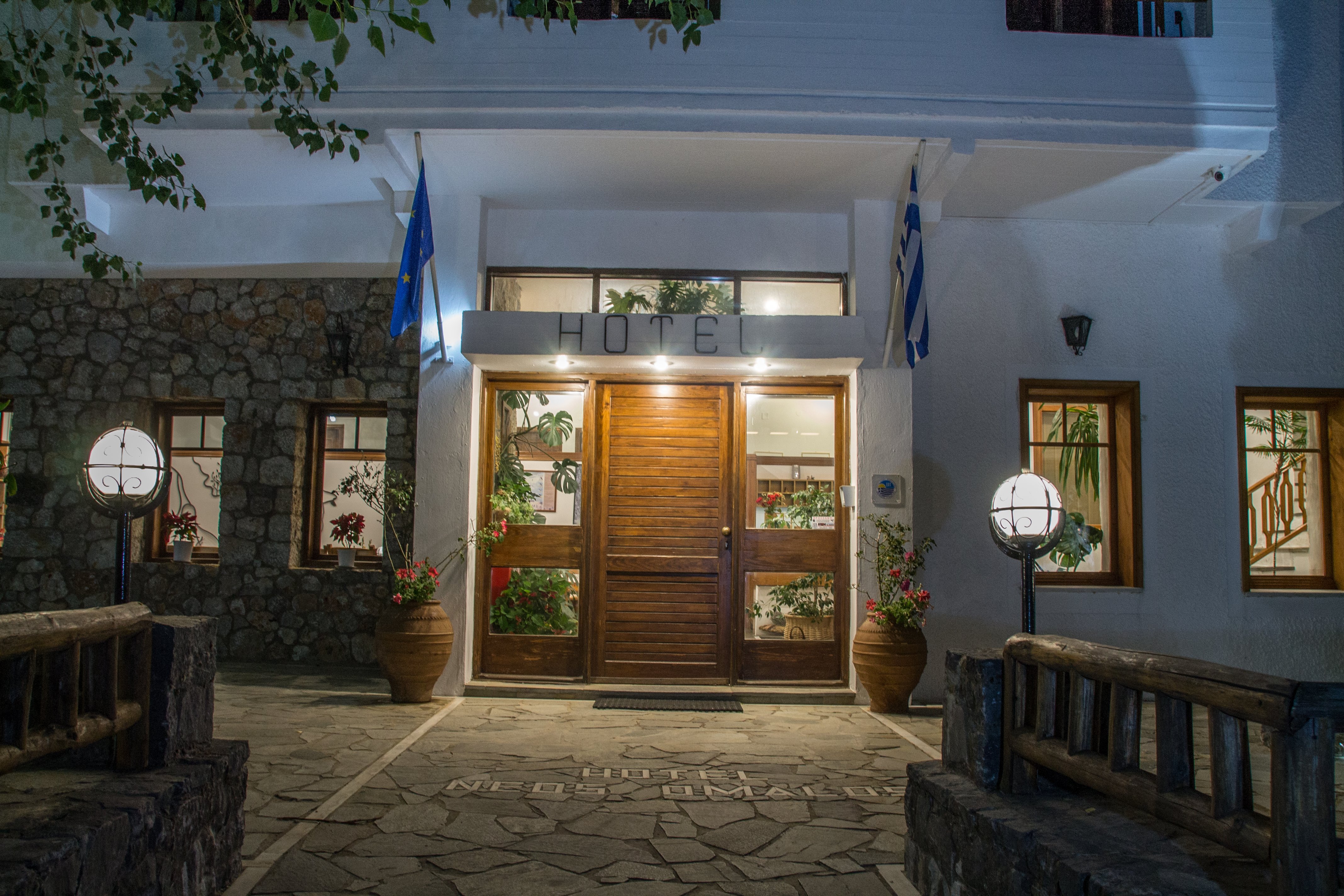 Neos Omalos Hotel-官方