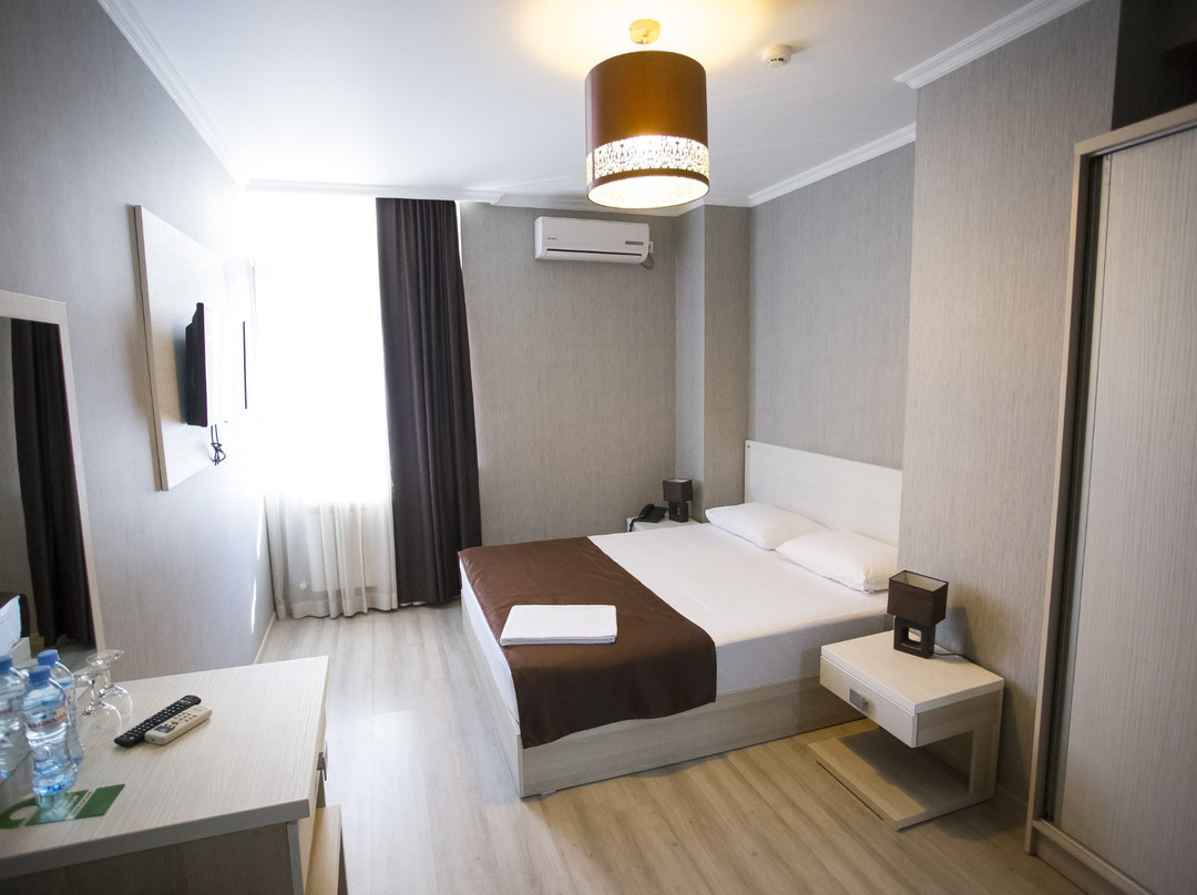 Hotel & Cafe Batus