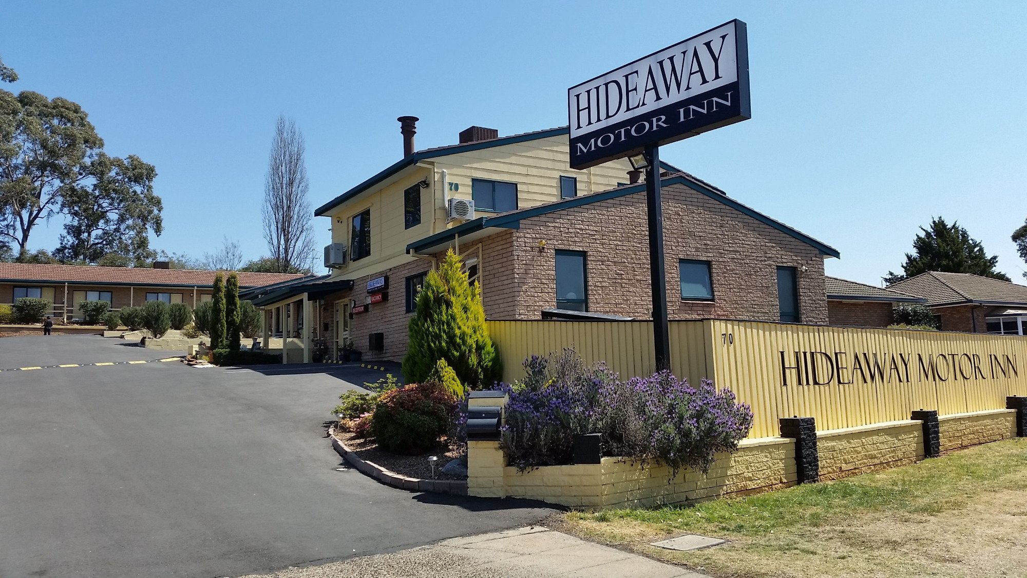 Hideaway Motor Inn-官方