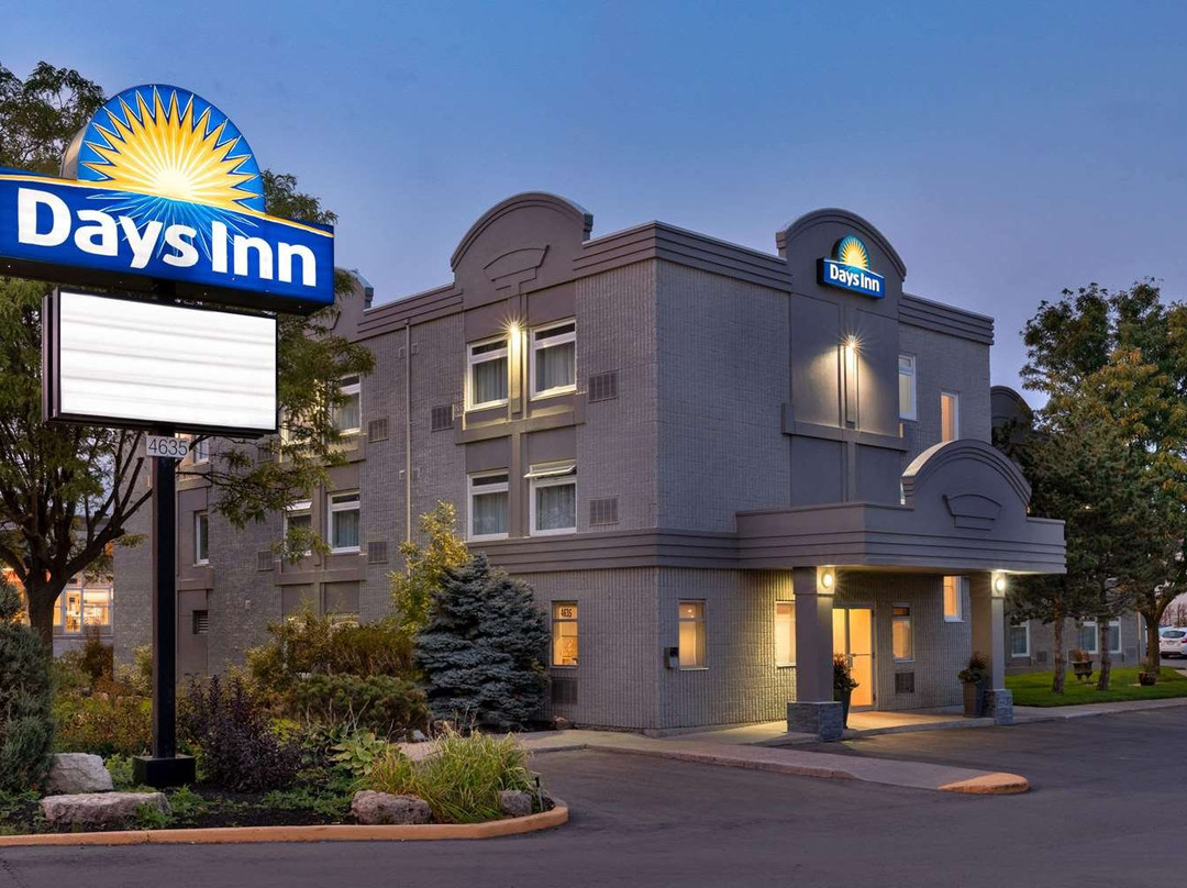 Days Inn By Wyndham Toronto West Mississauga