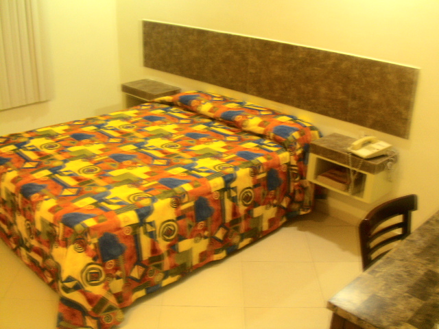 Hotel Sevilla-客卧