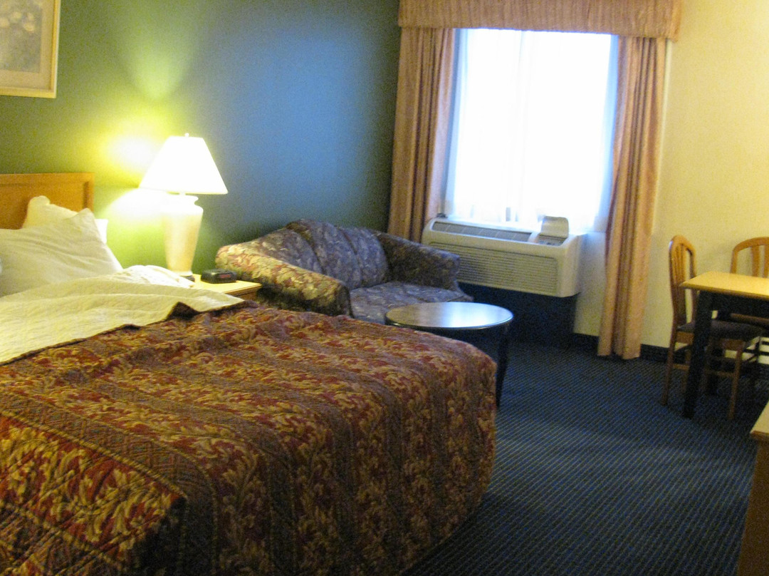 FairBridge Inn & Suites Cleveland East