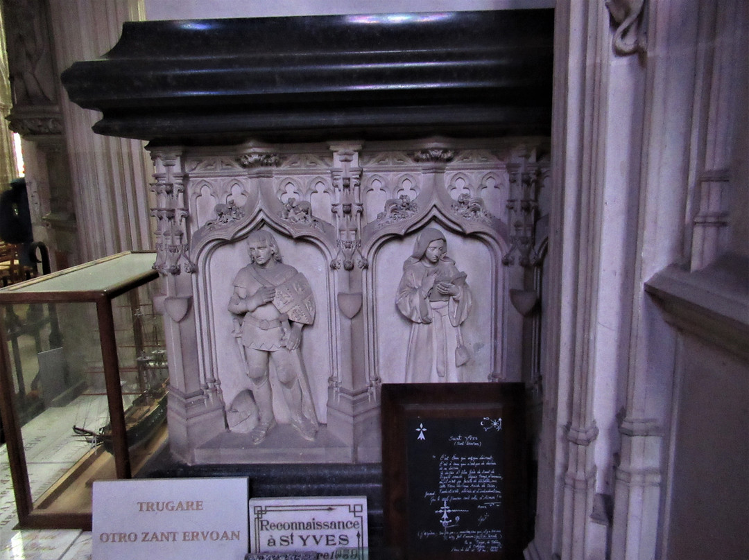 Tombeau de Saint-Yves à Tréguier-特雷吉耶必去景点