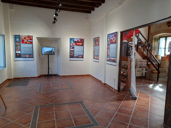 Ayuntamiento de San Esteban del Valle-San Esteban del Valle必去景点