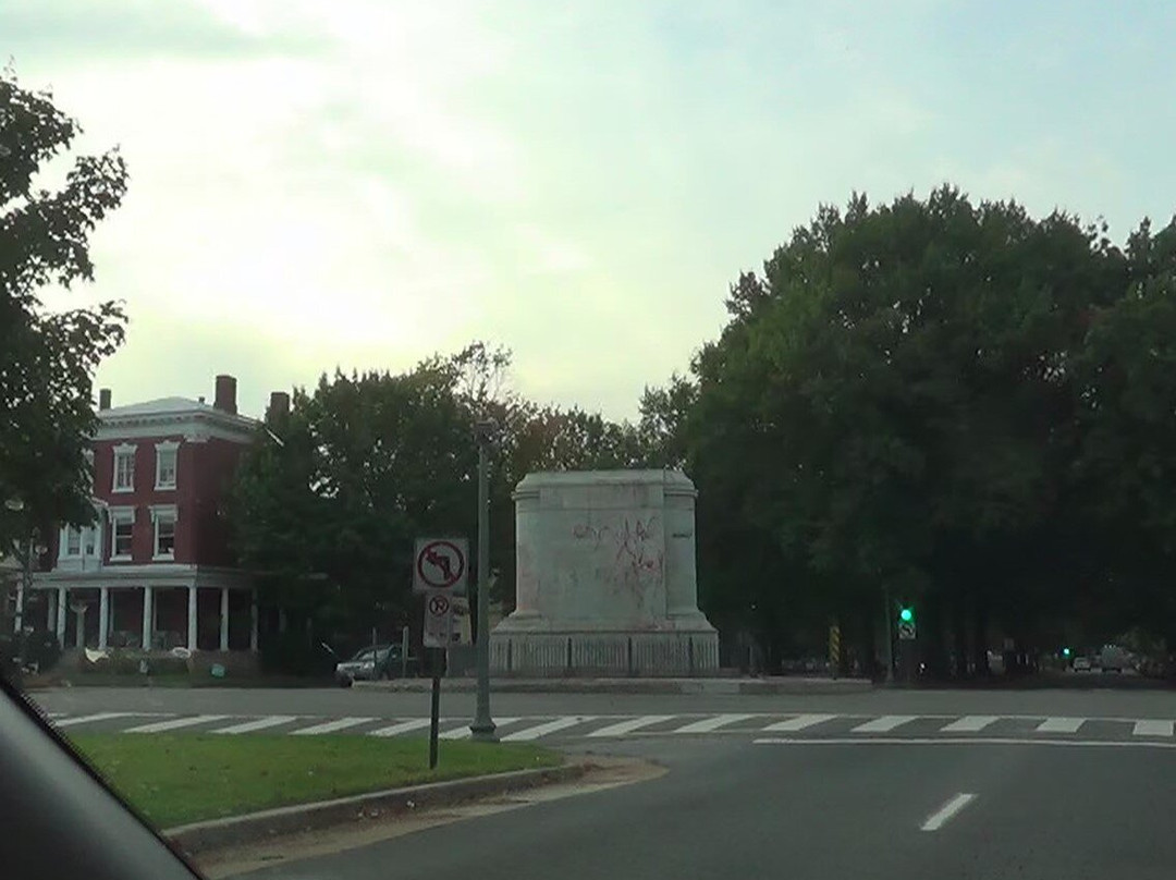 Monument Avenue-里士满必去景点