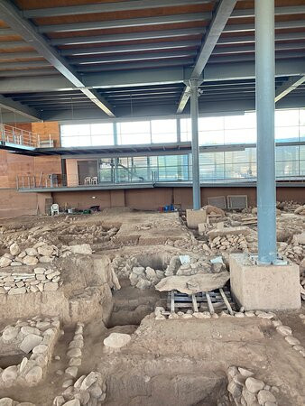 Marathon Tomb-Marathon必去景点